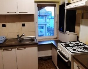 Appartement 3 chambres à vendre dans Cluj-napoca, zone Centru
