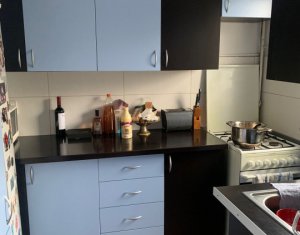 Appartement 4 chambres à vendre dans Cluj-napoca, zone Manastur
