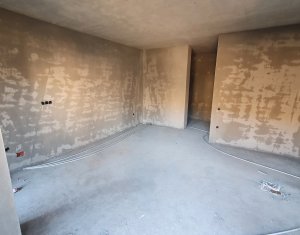 Lakás 3 szobák eladó on Floresti