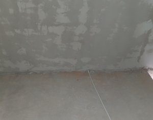 Lakás 3 szobák eladó on Floresti