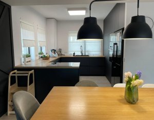 Ház 5 szobák eladó on Dezmir, Zóna Centru