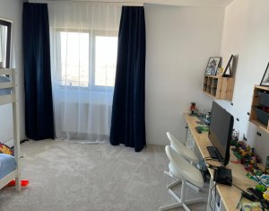 Ház 5 szobák eladó on Dezmir, Zóna Centru