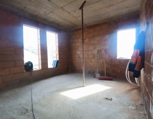 Ház 5 szobák eladó on Chinteni