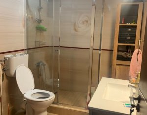 Lakás 4 szobák eladó on Floresti