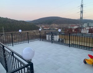 Lakás 4 szobák eladó on Floresti