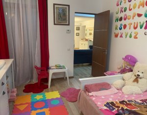 Lakás 4 szobák eladó on Floresti