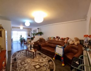 Lakás 2 szobák eladó on Floresti