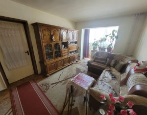 Lakás 3 szobák eladó on Cluj-napoca, Zóna Manastur