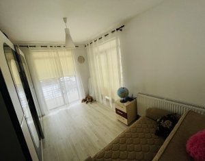 Maison 4 chambres à vendre dans Floresti