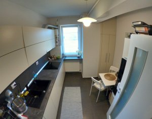 Appartement 3 chambres à vendre dans Cluj-napoca, zone Marasti