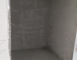 Lakás 2 szobák eladó on Baciu