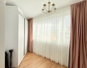 Lakás 3 szobák eladó on Floresti