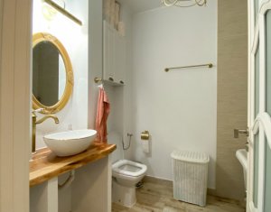 Lakás 3 szobák eladó on Floresti