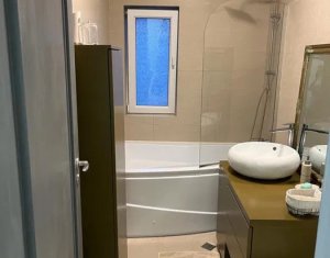 Lakás 2 szobák eladó on Floresti