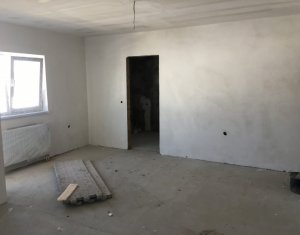 Ház 4 szobák eladó on Floresti