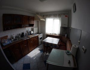 Appartement 3 chambres à louer dans Cluj-napoca, zone Marasti