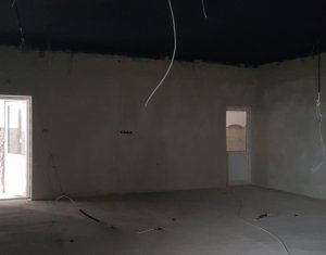 Restaurant 550mp, terasa in curte, zona Sora Shopping- Centru