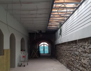 Restaurant 550mp, terasa in curte, zona Sora Shopping- Centru