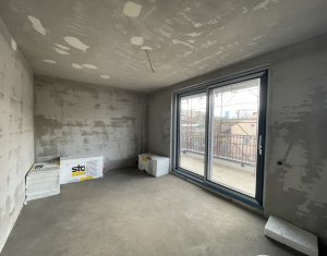 Lakás 4 szobák eladó on Cluj-napoca, Zóna Zorilor