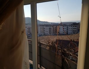 Lakás 2 szobák eladó on Floresti