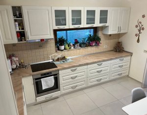 Ház 6 szobák eladó on Sannicoara