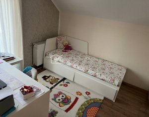 Ház 6 szobák eladó on Sannicoara