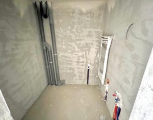 Lakás 3 szobák eladó on Floresti, Zóna Centru