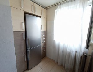 Appartement 4 chambres à louer dans Cluj-napoca, zone Manastur