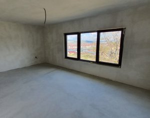 Ház 5 szobák eladó on Floresti