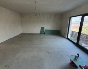 Ház 5 szobák eladó on Floresti