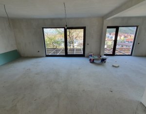 Ház 5 szobák eladó on Floresti