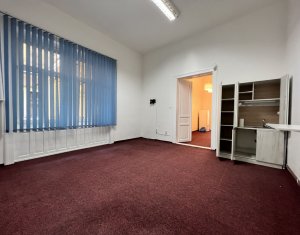 Bureau à louer, 63m2 dans Cluj-napoca, zone Centru