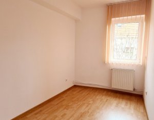 Appartement 3 chambres à vendre dans Cluj-napoca, zone Centru