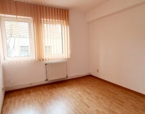 Appartement 3 chambres à vendre dans Cluj-napoca, zone Centru
