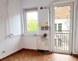 Appartement 3 chambres à vendre dans Cluj-napoca, zone Centru