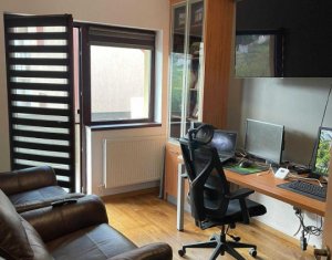 Appartement 3 chambres à louer dans Cluj-napoca, zone Zorilor