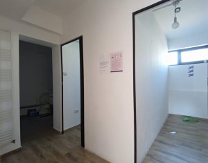 Appartement 4 chambres à vendre dans Cluj-napoca, zone Manastur