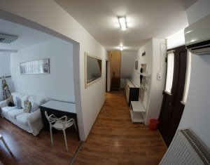 Appartement 5 chambres à vendre dans Cluj-napoca, zone Centru