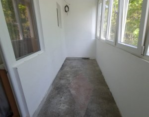 Appartement 4 chambres à louer dans Cluj-napoca, zone Plopilor