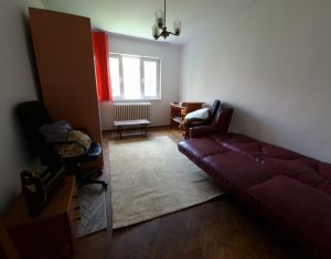 Appartement 4 chambres à louer dans Cluj-napoca, zone Plopilor