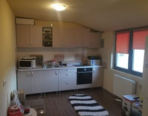 Ház 7 szobák eladó on Campenesti, Zóna Centru