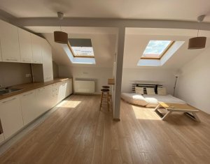 Appartement 4 chambres à vendre dans Cluj-napoca, zone Zorilor