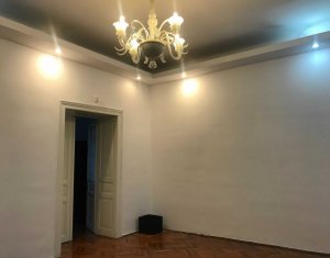 Appartement 3 chambres à louer dans Cluj-napoca, zone Centru