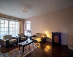 Maison 10 chambres à vendre dans Cluj-napoca, zone Centru