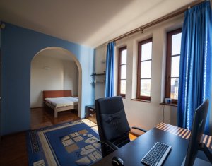 Maison 10 chambres à vendre dans Cluj-napoca, zone Centru