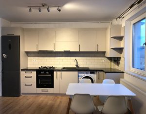 Appartement 3 chambres à vendre dans Floresti