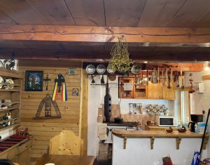 Nyaralók eladó on Marisel