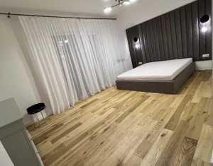 Maison 4 chambres à vendre dans Cluj-napoca, zone Andrei Muresanu