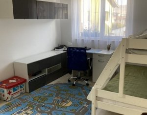 Ház 4 szobák eladó on Floresti