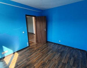 Lakás 3 szobák eladó on Floresti